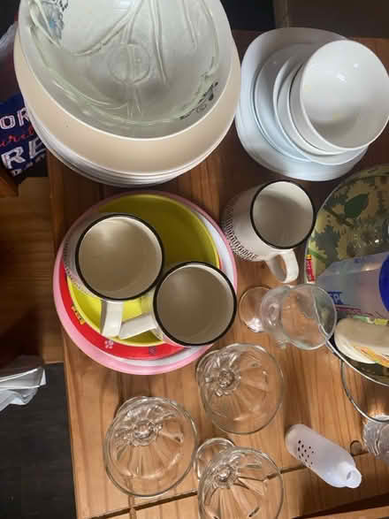 Photo of free Some crockery (BD7) #1