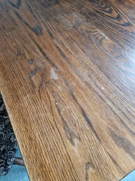 Photo of free Dining room table and 6 chsirs (Godstone) #1