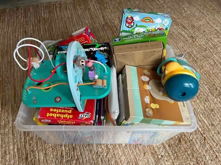 Photo of free Box of puzzles, games, toys (Wandsworth SW18) #2
