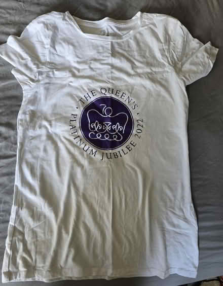 Photo of free Queens Jubilee 2022 tshirt (DE4 Matlock) #1