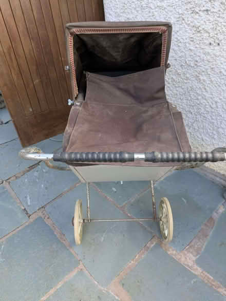 Photo of free Silver Cross Dolls Pram (1970s) (Levens LA8) #1