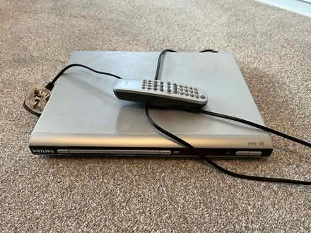 Photo of free DVD player (Great Moor SK3) #1