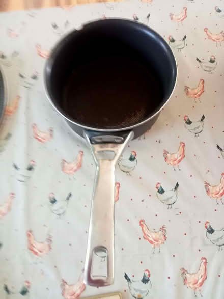 Photo of free 2 saucepans.. (Polegate BN26) #1
