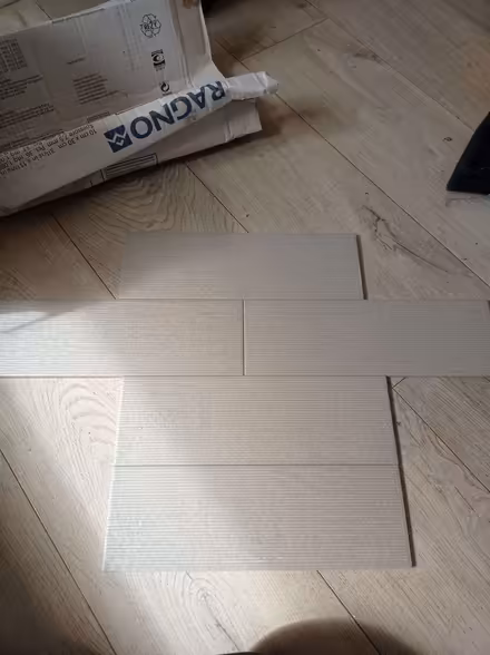Photo of free Tiles: 10 x 30 cm matt white x12; grey ridge x 5 (Chippenham SN15) #2