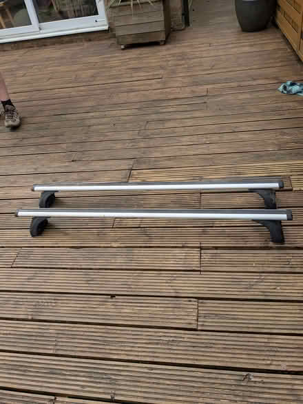 Photo of free Ford Galaxy mk 3 roof bars (Oughtibridge S35) #1