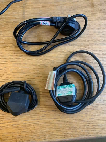 Photo of free Mains cables (Walton Manor OX2) #1