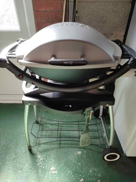 Photo of free Gas barbeque (Cypress Point FY8) #1