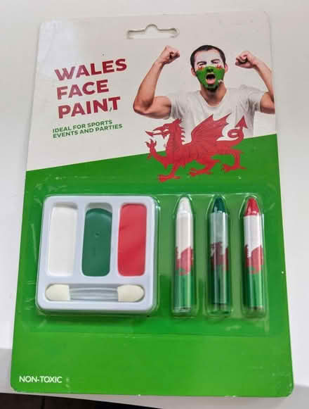 Photo of free Welsh colours face paints (St Albans AL1) #1