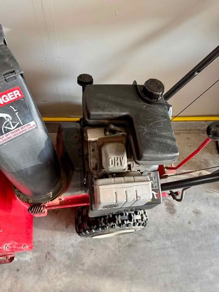 Photo of free 5.5 HP / 22" Snapper Snowblower (Near Lexington and 125th) #4