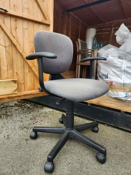 Photo of free office chair (Holt Head HD7) #1