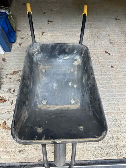 Photo of free Wheelbarrow (Bursledon SO31) #2
