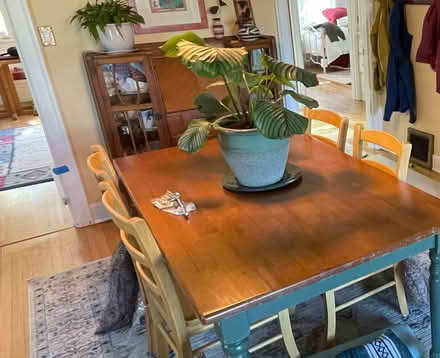 Photo of free Dining table, 4 chairs (Magnolia) #2