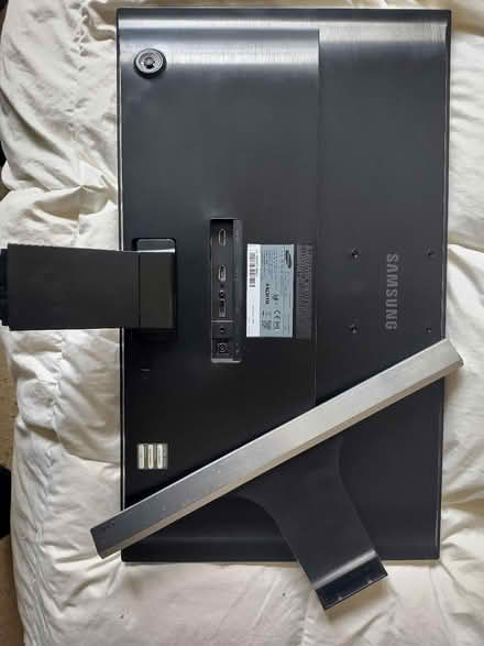 Photo of free Samsung U24E590D computer monitor (Stroud GL5 (Ebley)) #2