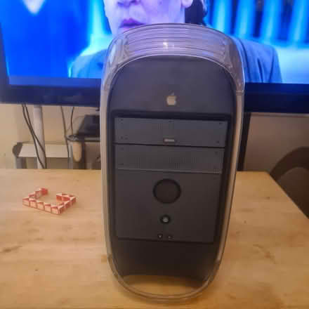 Photo of free Apple Power Mac G4 Computer 1999 (TW7) #4