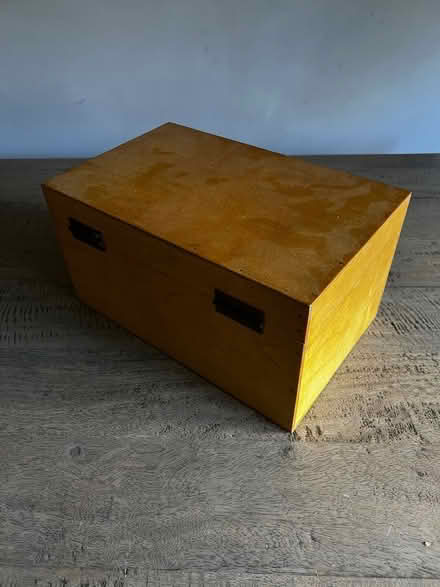 Photo of free Wooden box, medium size (basingstoke) #1