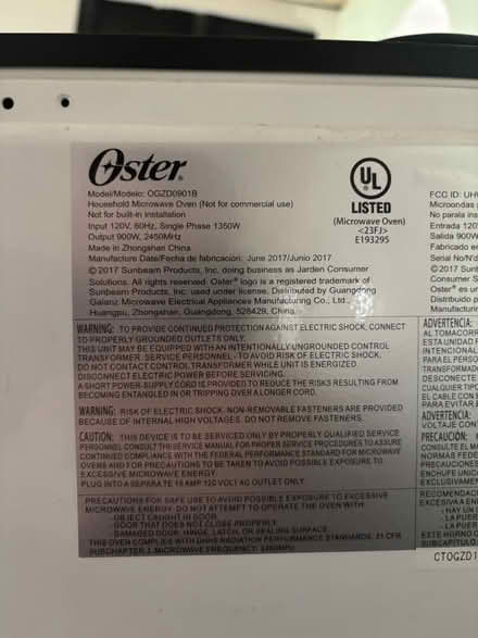 Photo of free 900 W 0.9 ft.3 microwave (Richboro) #3