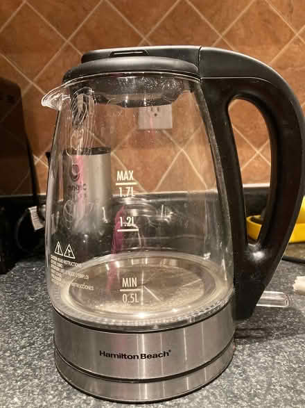 Photo of free Glass kettle- NOT WORKING (Derry and Tenth Line) #1