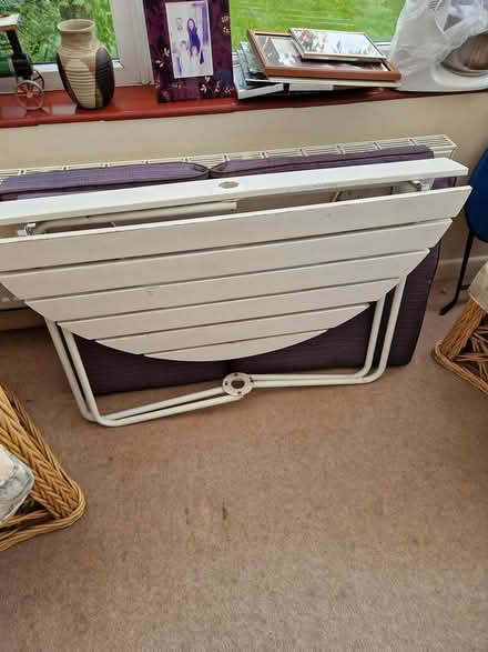 Photo of free Garden table and 4 chairs (Godstone) #1