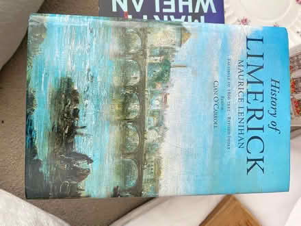 Photo of free Random bunch of books (BT9) #1