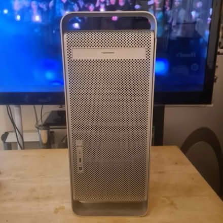 Photo of free Apple Power Mac G5 (TW7) #2
