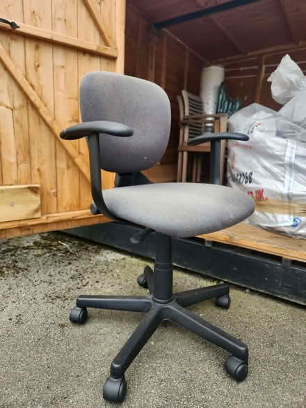 Photo of free office chair (Holt Head HD7) #1