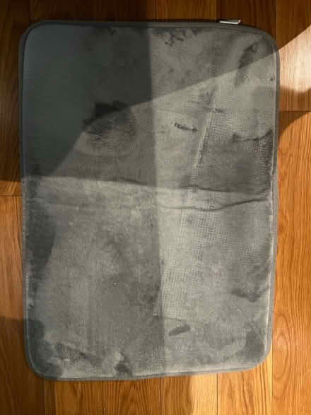 Photo of free Assorted Bathroom Items (Greenpoint) #4