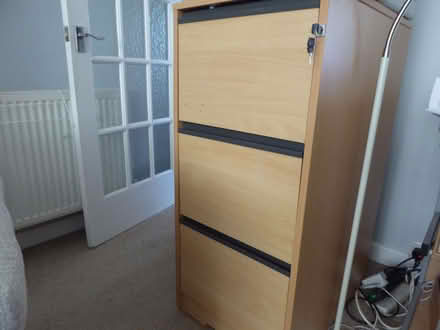 Photo of free Filing cabinet - 3 drawers (Starbeck HG2) #1