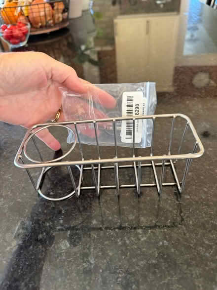 Photo of free In sink sponge and brush holder (Alameda) #1