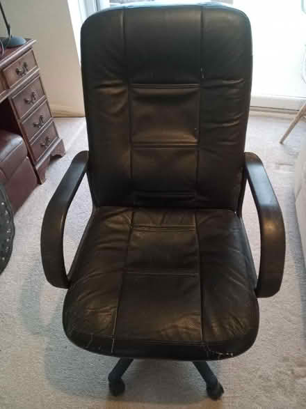 Photo of free Office chair (Hardwick OX16) #1