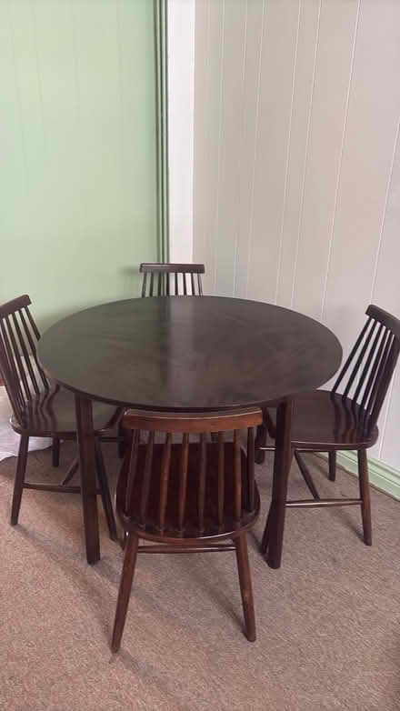 Photo of Small table with 4 chairs (Mayfield road/Heart Lake Rd) #1