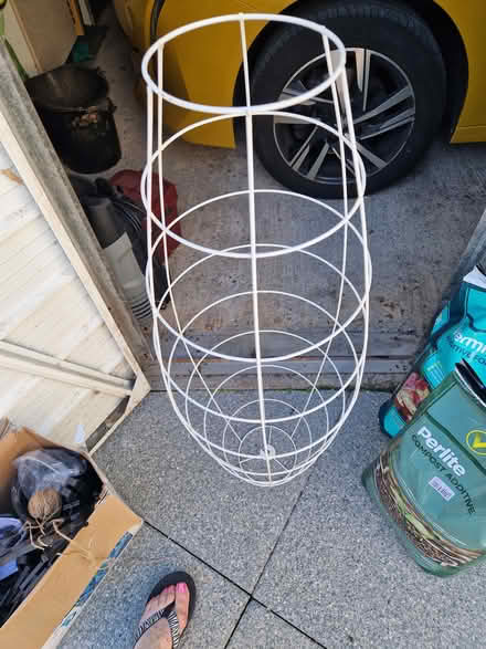 Photo of free Wire frame (Kirkfieldbank) #1