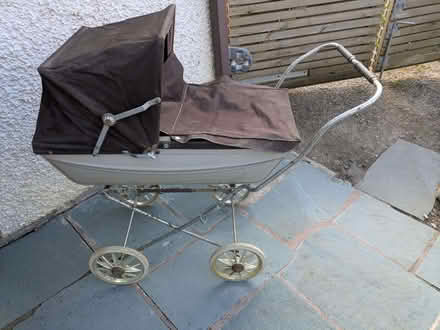 Photo of free Silver Cross Dolls Pram (1970s) (Levens LA8) #4