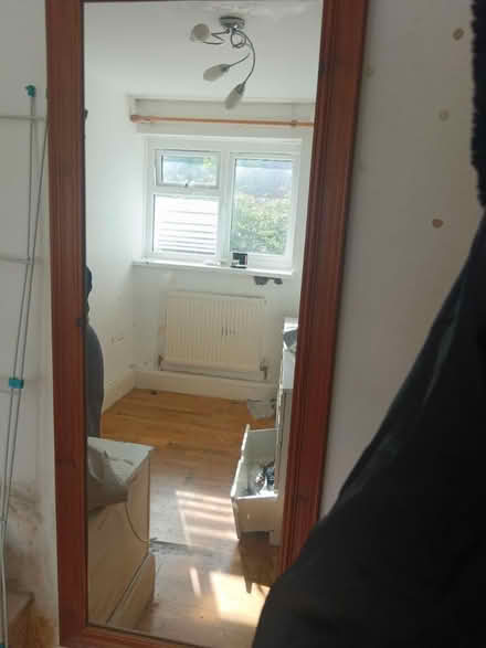 Photo of free Mirror (SE25) #1