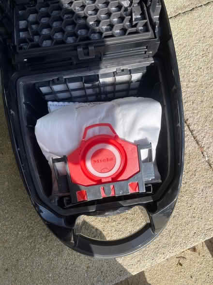 Photo of free Miele vacuum cleaner (LE16 9) #3