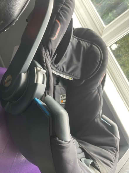 Photo of free Baby car seat (BN21) #2