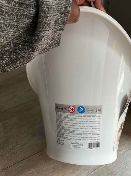 Photo of free Shnuggle Baby Bath (Littlemore OX4) #4