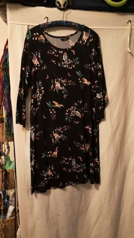 Photo of free Women's Clothes (DN21, Gainsborough) #4