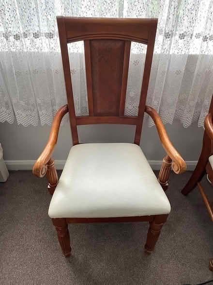 Photo of free 4 chairs (EN48) #4