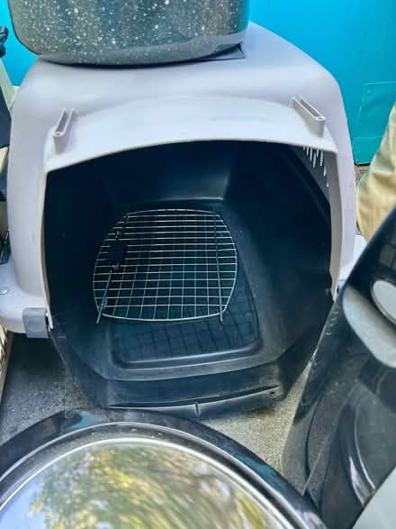 Photo of free Medium dog crate (Redwood Heights) #1