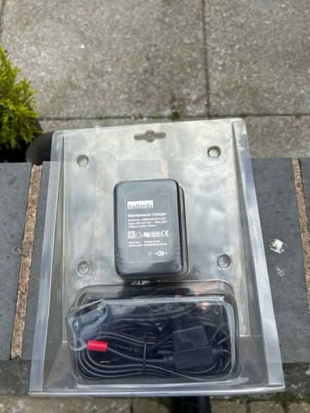 Photo of free Battery chargers (Kenilworth CV8) #2