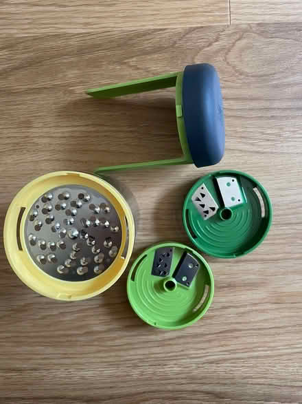Photo of free Hand held vegetable shredder (Rudgwick RH12) #2