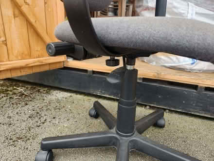 Photo of free office chair (Holt Head HD7) #2