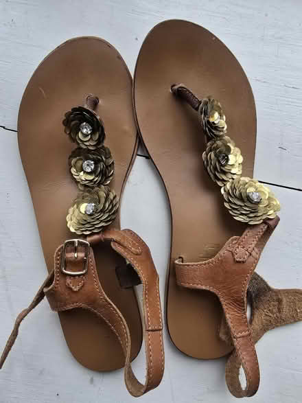Photo of free Schuh size 5 (DE4 Matlock) #1