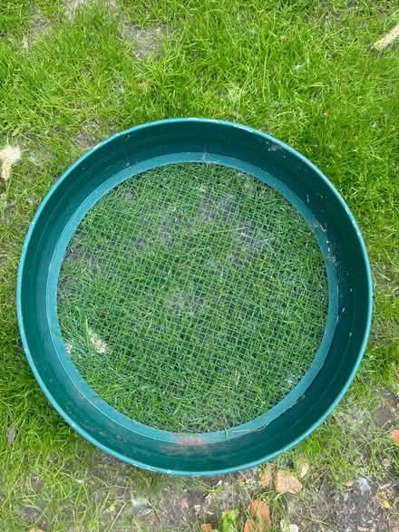 Photo of free Garden sieve (Stanney Oaks CH1) #1