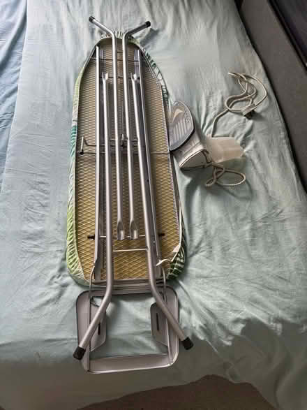 Photo of free Iron & iron board (South Croydon CR2) #2
