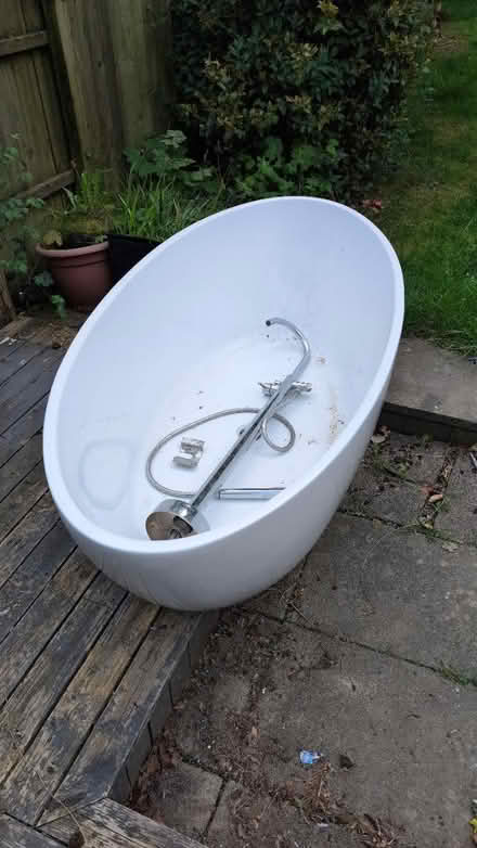 Photo of free Bath and taps (Chesterfield S42) #1