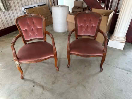 Photo of free Elegant carver Chairs in pink (Common Edge FY4) #1