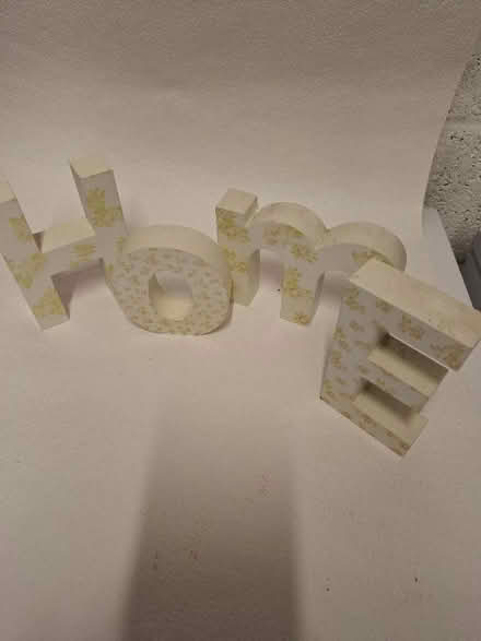 Photo of free Home Decor sign (Peachcroft OX14) #4