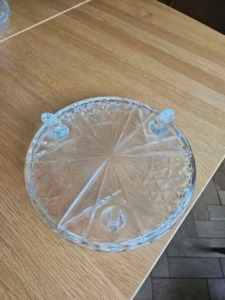 Photo of free Glass plate with feet (St Stephens AL3) #2
