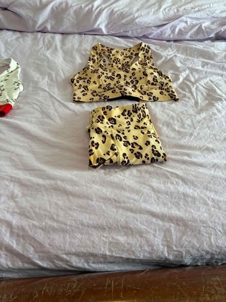 Photo of free Fabletics Pilates/Yoga Outfit (Kanata Lakes) #1